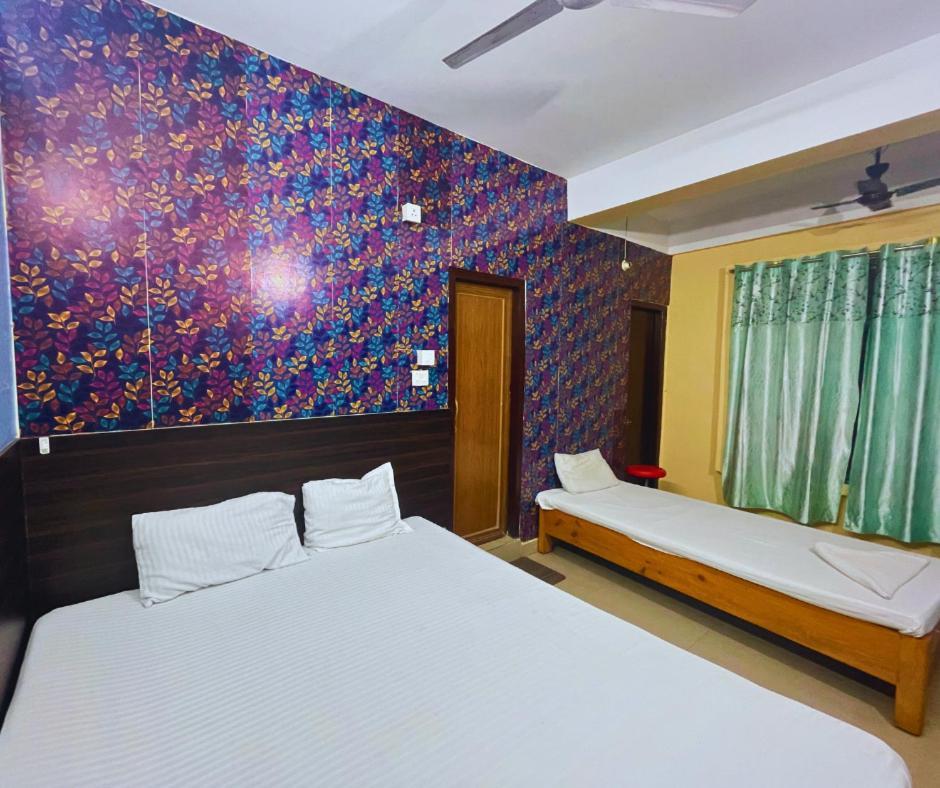 H K Residency Near Kalakshetra Hotel Guwahati Bagian luar foto