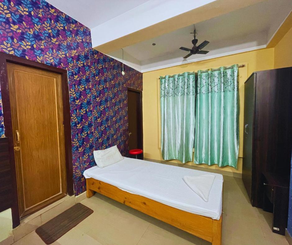 H K Residency Near Kalakshetra Hotel Guwahati Bagian luar foto